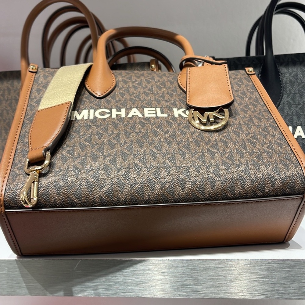 Michael Kors Mirella Small Signature Logo Crossbody Bag
Brown 
NWT - Picture 16 of 16